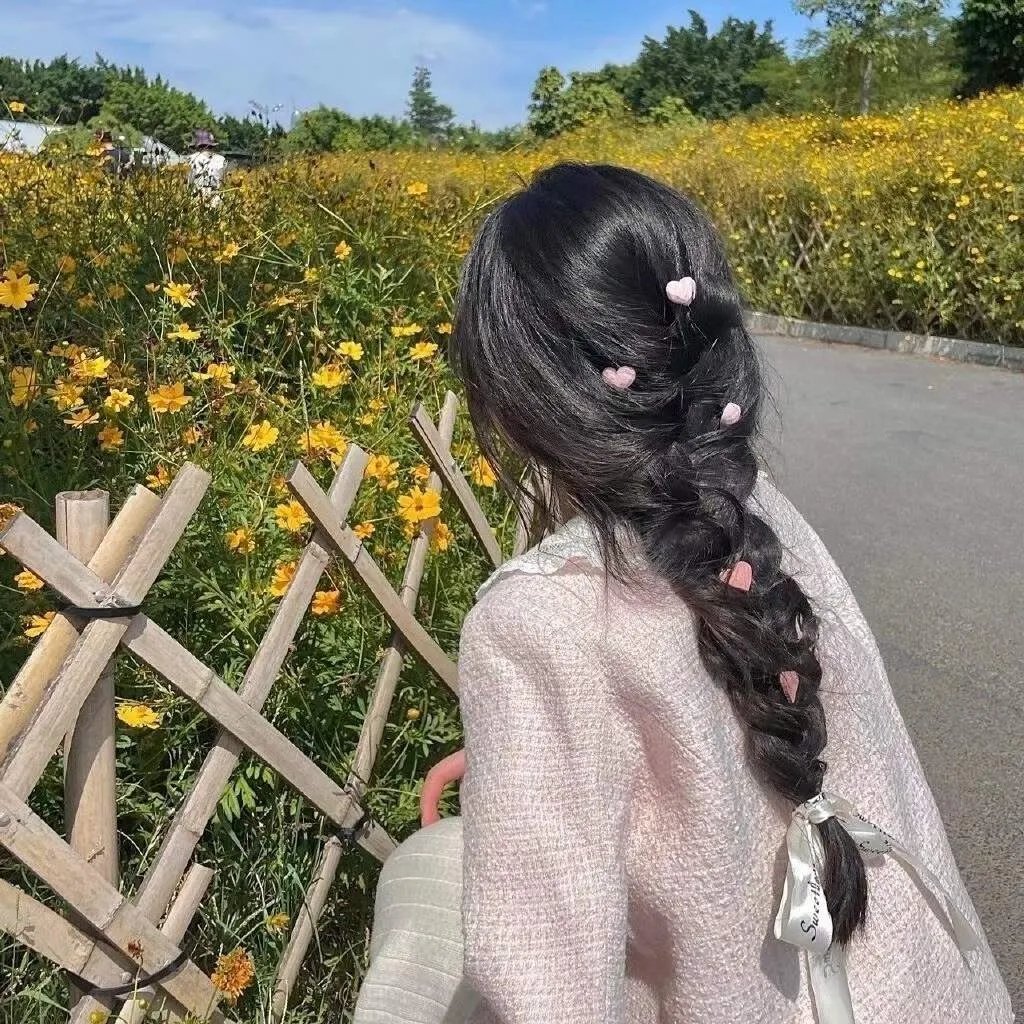 她们的名字叫红海报